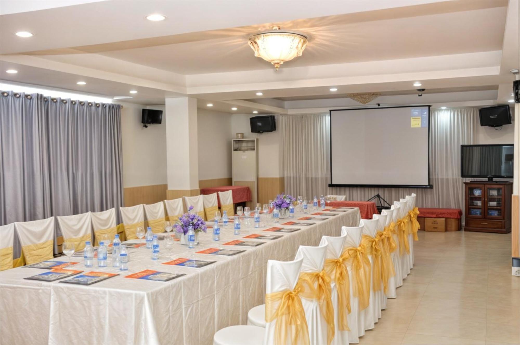 Cct Luxury Hotel Nha Trang Eksteriør billede